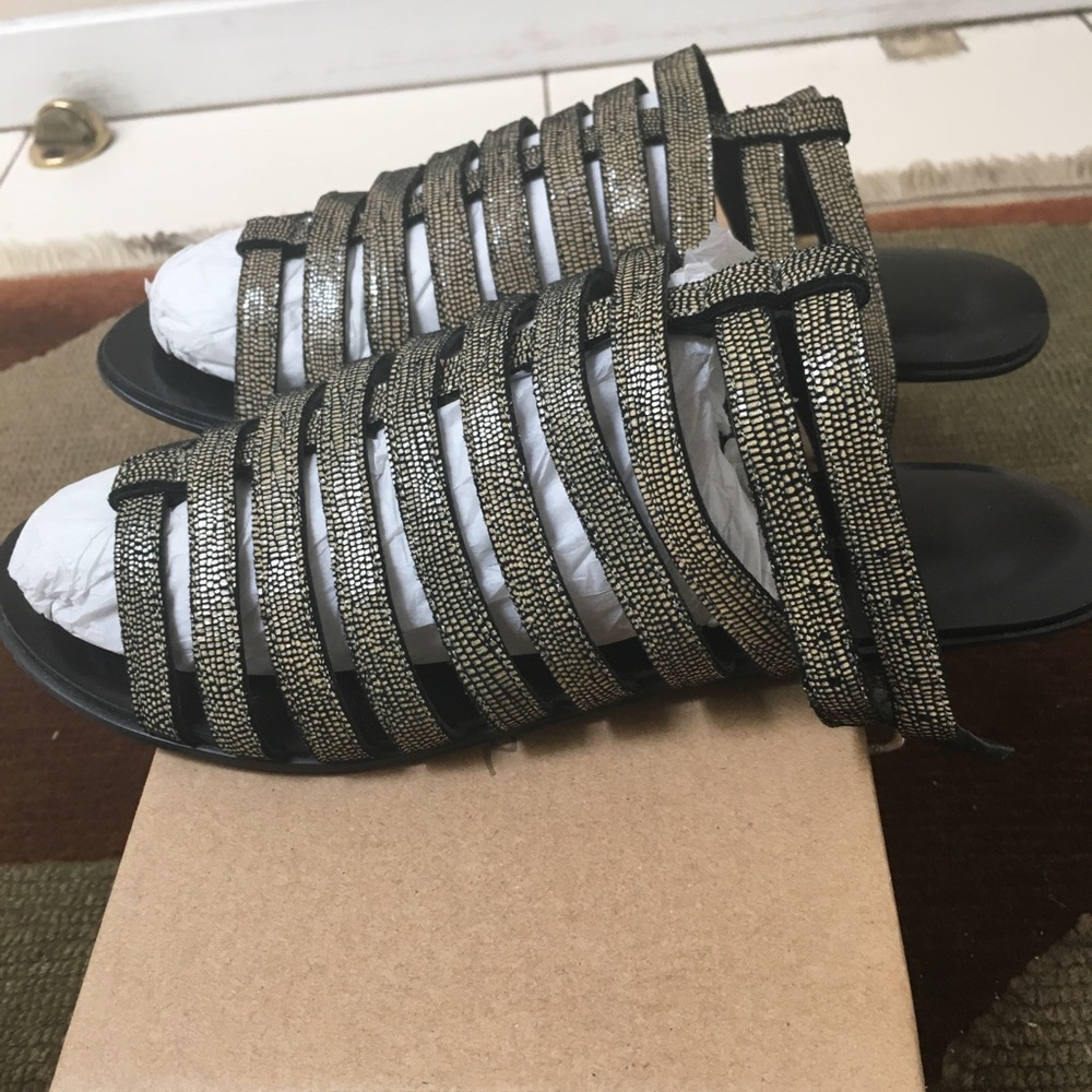 Bloomingdales Sandals - Picture 4 of 5